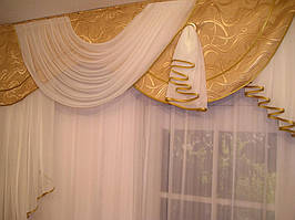 Готовый ламбрекен "Неаполь"
Ширина ламбрикена: 300см
Глубина средней части:  50см
Длинна крайних хвостов: 120см
Способ подвеса: пришита шторная лента для крючков.
Код товара на сайте №110
Компания "Декор Текстиль"
тел:+380971062174, 0637755897