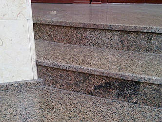 Сходи гранітні 30 мм