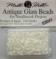 03041 бісер Mill Hill, 11/0 White Opal Antique Glass Beads