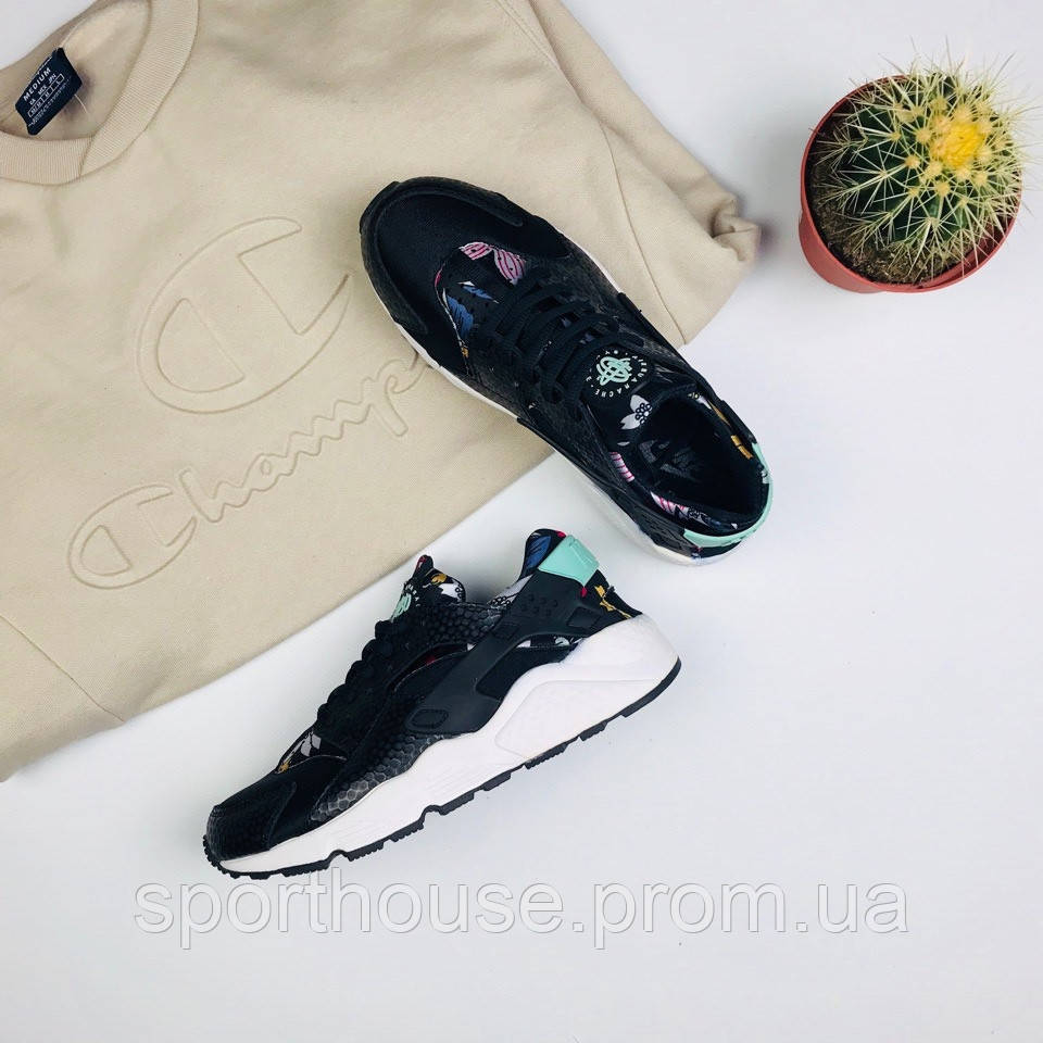 Nike air huarache flower hot sale