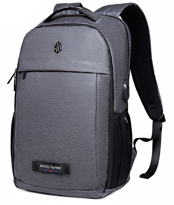 Класичний рюкзак для ноутбука Arctic Hunter B00251, вологозахищений, з USB портом, 21л