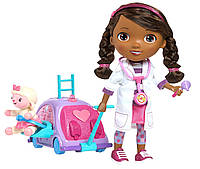 Кукла Доктор Плюшева в наборе с мобильной клиникой Doc McStuffins