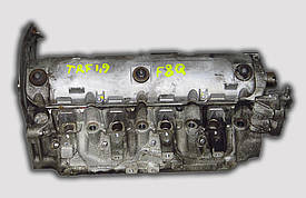 Головка блоку циліндрів Рено Трафік 1,9 DCI б/у