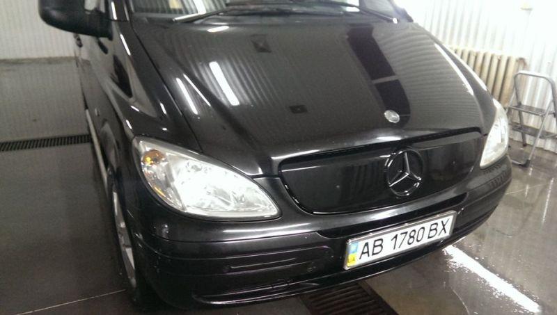 Зимова накладка Mercedes Vito-Viano W639 2004-2010 на решітку радіатора глянсова "FLY"