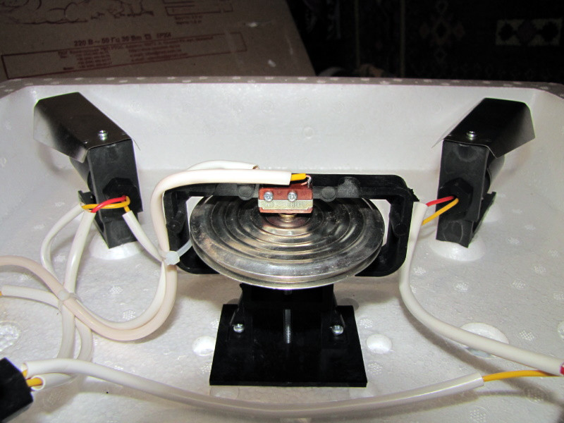 Инкубатор для яиц УТОС МИ-30 на 70 яиц - фото 5 - id-p66925440