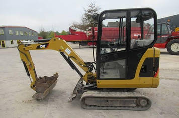 Мініекскаватор Caterpillar 301.8 C. 
