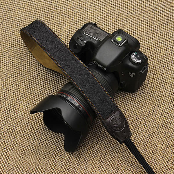 Ремінь для фотоапарата універсальний нашийний тканинний CAMERA STRAP на шию для фотокамери чорний