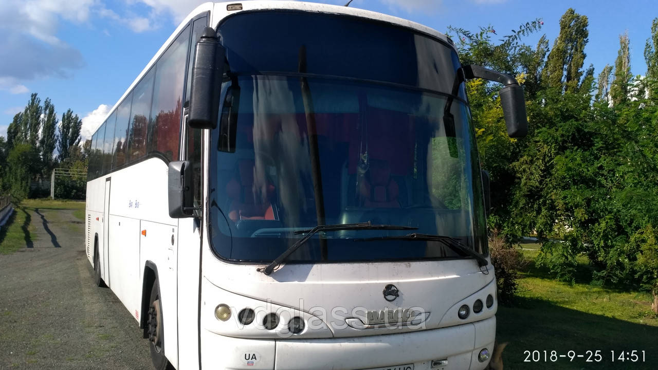 Iveco Euro Rider 35 Andecar Viana лобове скло з двох частин (верх+низ)
