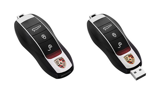 USB-флешнакопичувач у формі ключа Porsche 8 GB