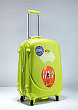 Ударостійка середня валіза Ambassador Classic A8503 Салатова, фото 2