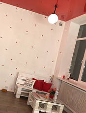 Біла декоративна панель для батареї 