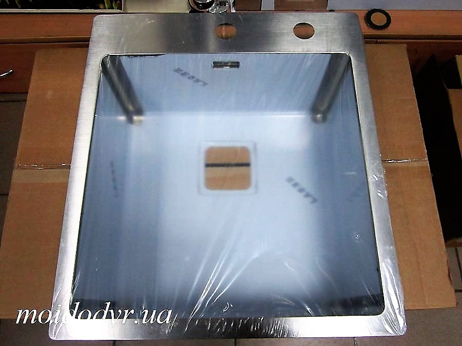 Мийка кухонна Pyramis 450 х 500 врізна з нержавіючої сталі