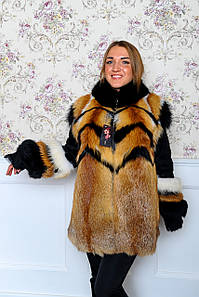 Кожушок із комбінованого хутра та манжетами з піску