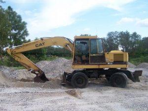 Колісний екскаватор CATERPILLAR 212, фото 1