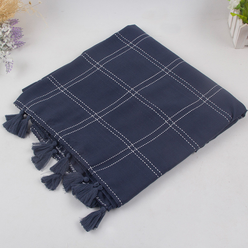 Шарф жіночий демісезонний великий темно-сірий з пензликами, фото 1