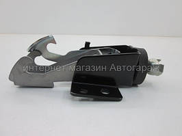 Кріплення запасного колеса