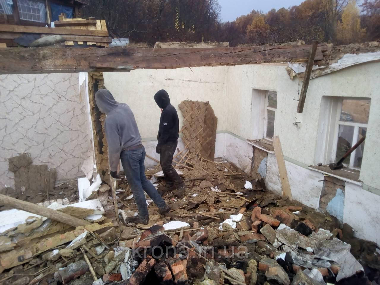 Демонтаж. Знос будинків. Вивезення будівельного сміття