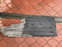 Захист днища правий Outback 03-09 б/у