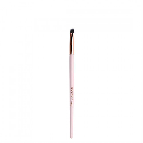 Brow Brush Malva 010. Кисть, скошена для фарбування брів.