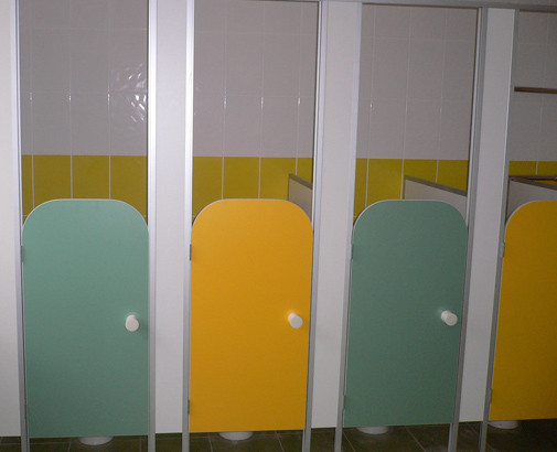 Туалетні кабінки для дитячих садків