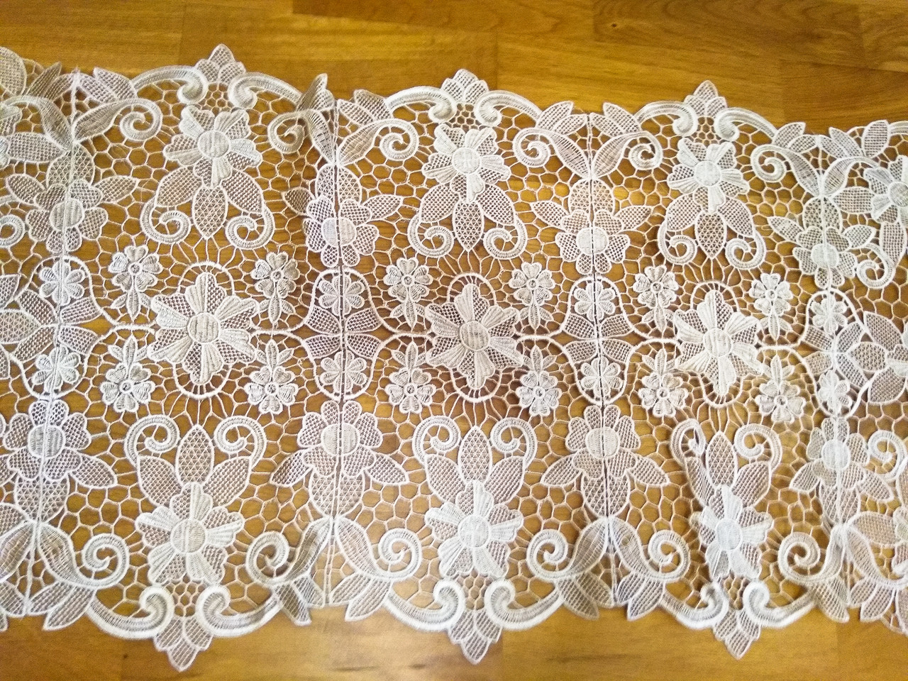 Мереживна скатертина 40x90