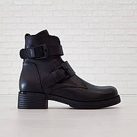 Жіночі демісезонні черевики Woman's heel чорні зі стильними ремінцями