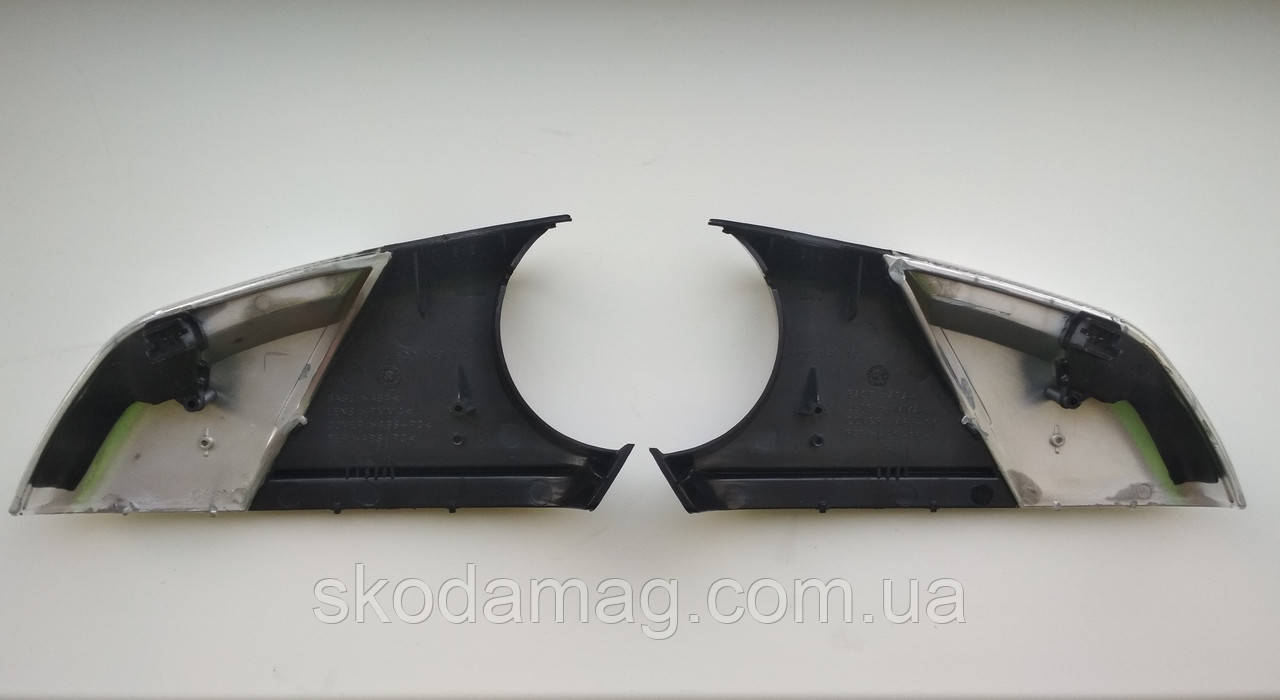 Левый сигнал поворота (повторитель) в зеркале Шкода Октавия А5 до 2008 ...