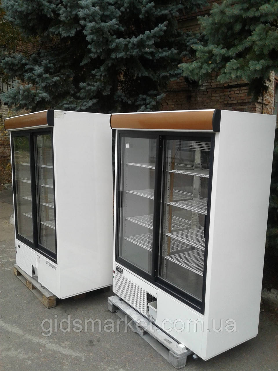 Холодильный шкаф - витрина Cold S 1400 б/у, шкафчик холодильный б у, холодильный шкаф купе б/у - фото 1 - id-p806801871
