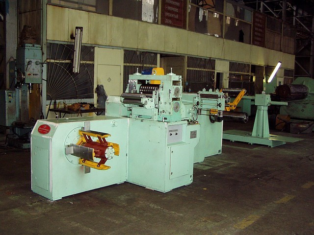 Slitting line machine
