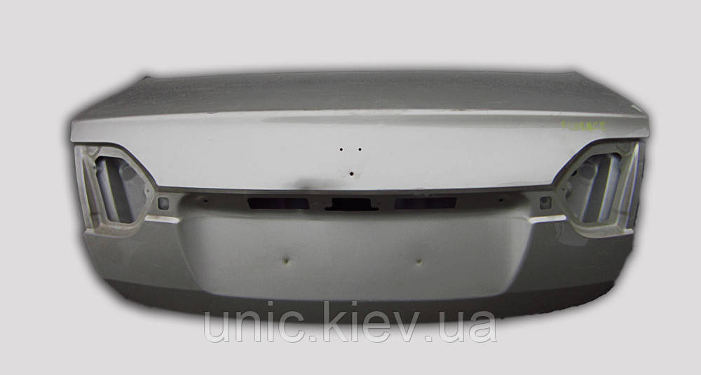 Кришка багажника Рено Флюенс б/в (FLUCOV)