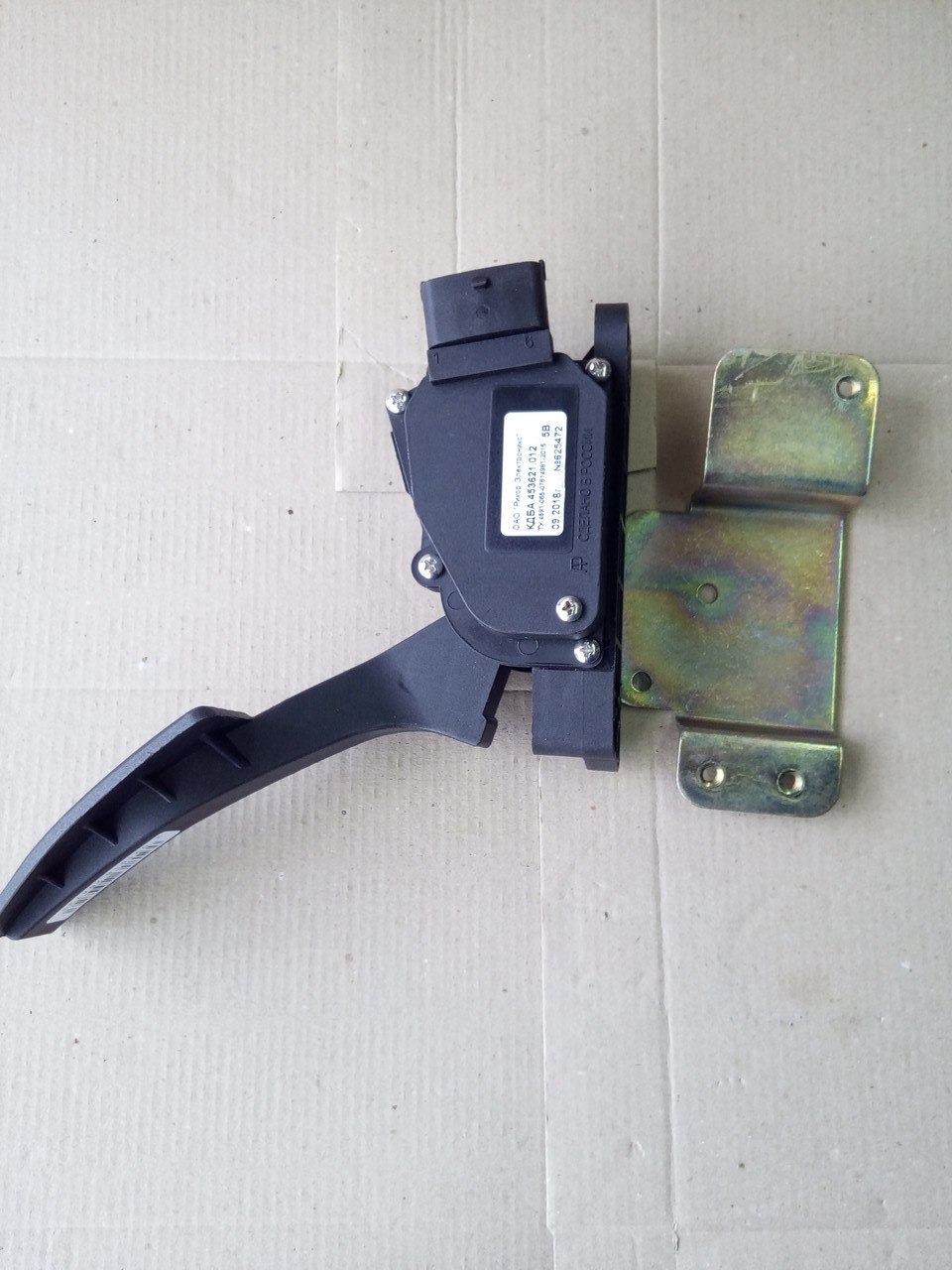 Педаль газу ГАЗ 3302, 31105, 2705, 3221 ЄВРО 3, ЄВРО 4. Двигуни 406,405,4216.