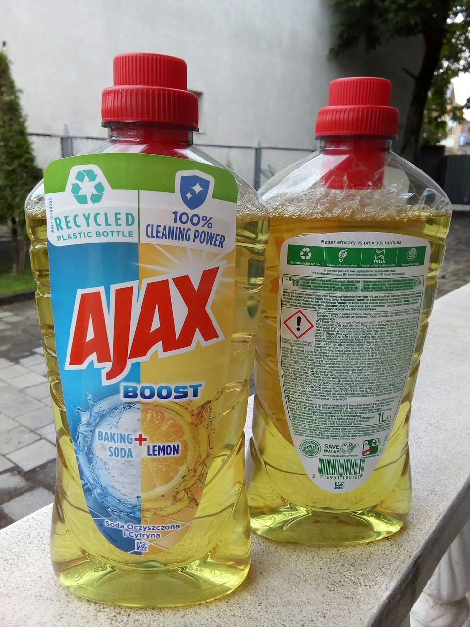 

Ajax универсальное средство для пола и плитки с ароматом лимона (1 л)