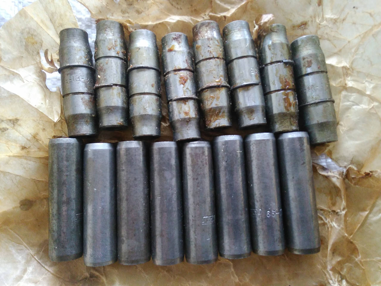 

Направляющие втулки клапанов ГАЗ 53, Волга (8 впуск + 8 выпуск) СССР