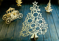 Декоративна ялинка з фанери з кулями 42х29см