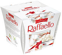 Цукерки в коробці Raffaello - 150 г