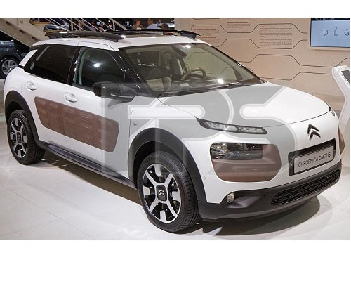 Бокове скло передніх дверей Citroen C4 Cactus '14- ліве (XYG)