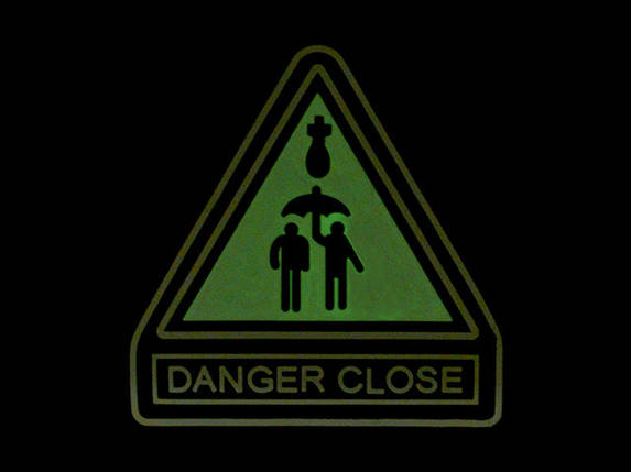 Нашивка DANGER CLOSE PVC [8FIELDS], фото 1