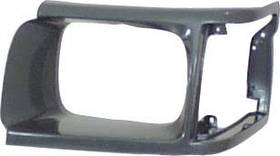 Рамка правої фари Toyota Hi-Ace 89-95