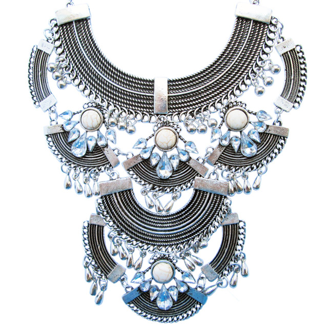 Купить Колье Восточное Многоярусное Металлическое под Серебро со вставками и белыми стразами, или другие украшения, по оптовой цене можно в нашем интернет магазине https://opt21.com , с доставкой по всей Украине от Компании Маргарита Днепр.