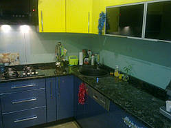 Стільниці з мармуру та граніту