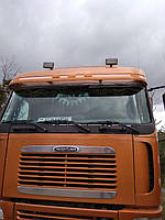 Производство и замена лобового стекла триплекс на грузовике Freightliner Argosy в Никополе (Украина). 1