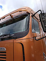 Производство и замена лобового стекла триплекс на грузовике Freightliner Argosy в Никополе (Украина). 5