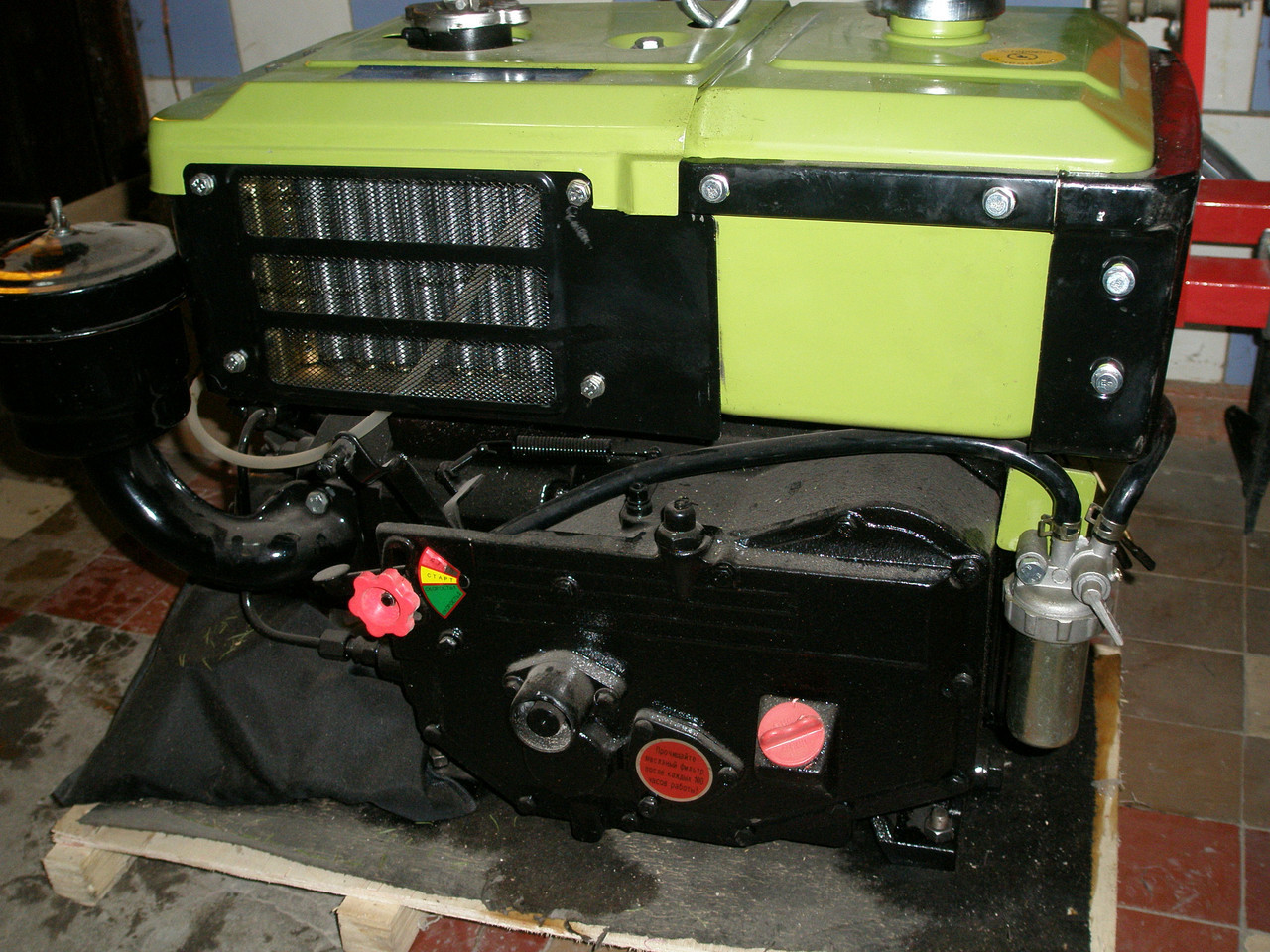 Двигатель дизельный мотоблока 195 12л.с.: продажа, цена в Хмельницкой .