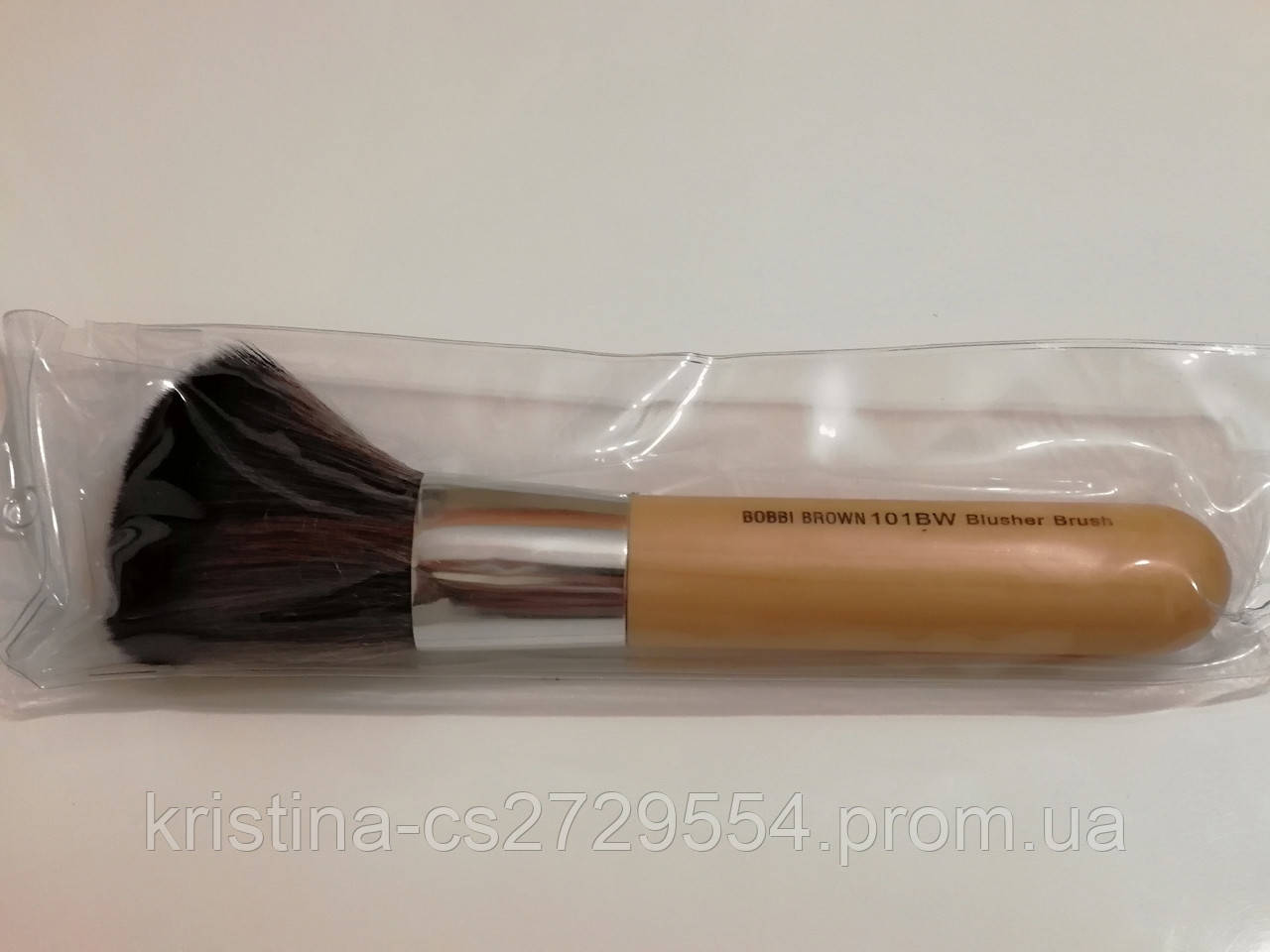 Пушистая кисточка для румян Bobbi Brown 101 BW Blusher (Копия)