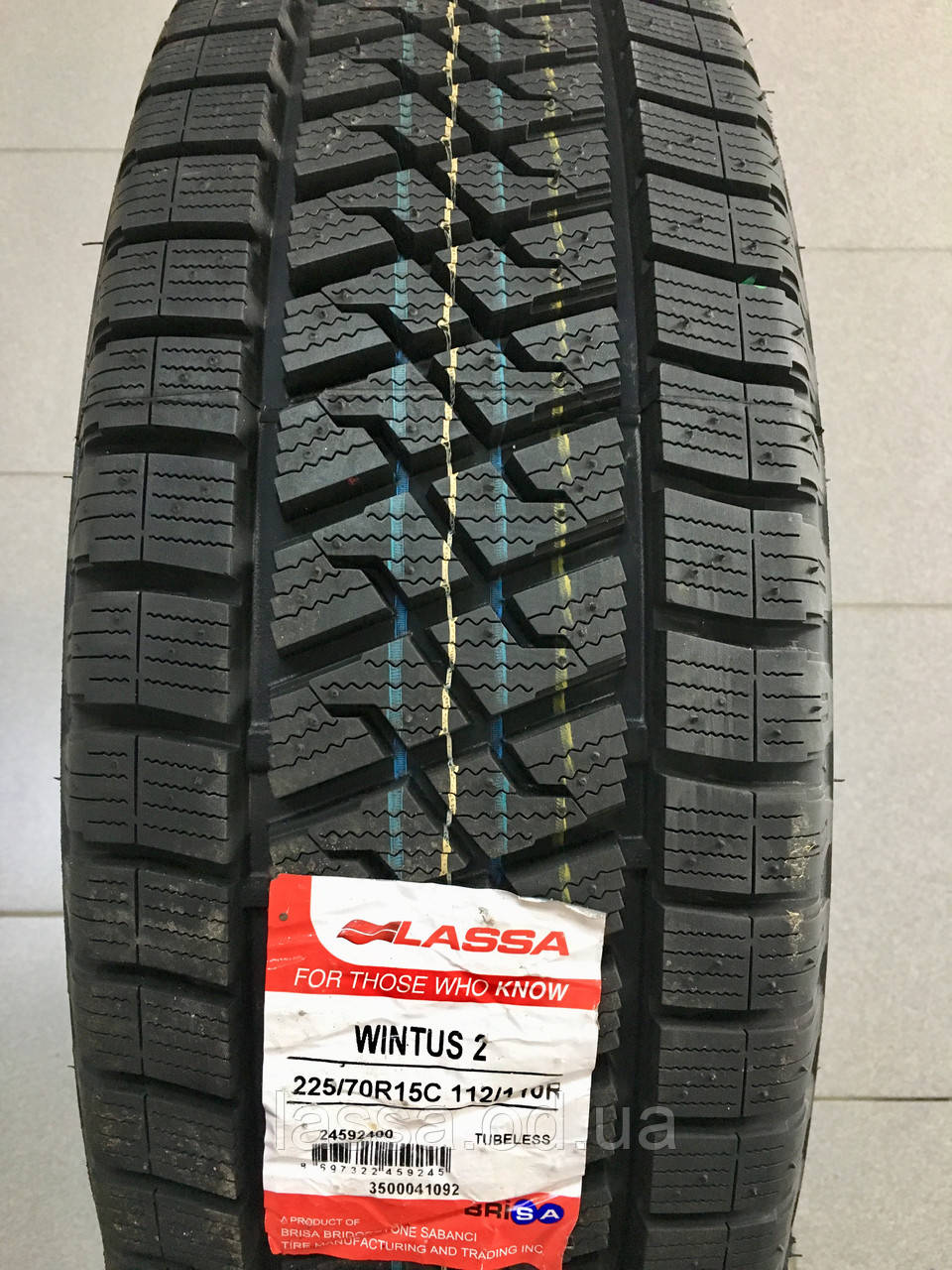 Зимова  шина Lassa  Wintus 2  225 / 70  R15C  112 / 110R