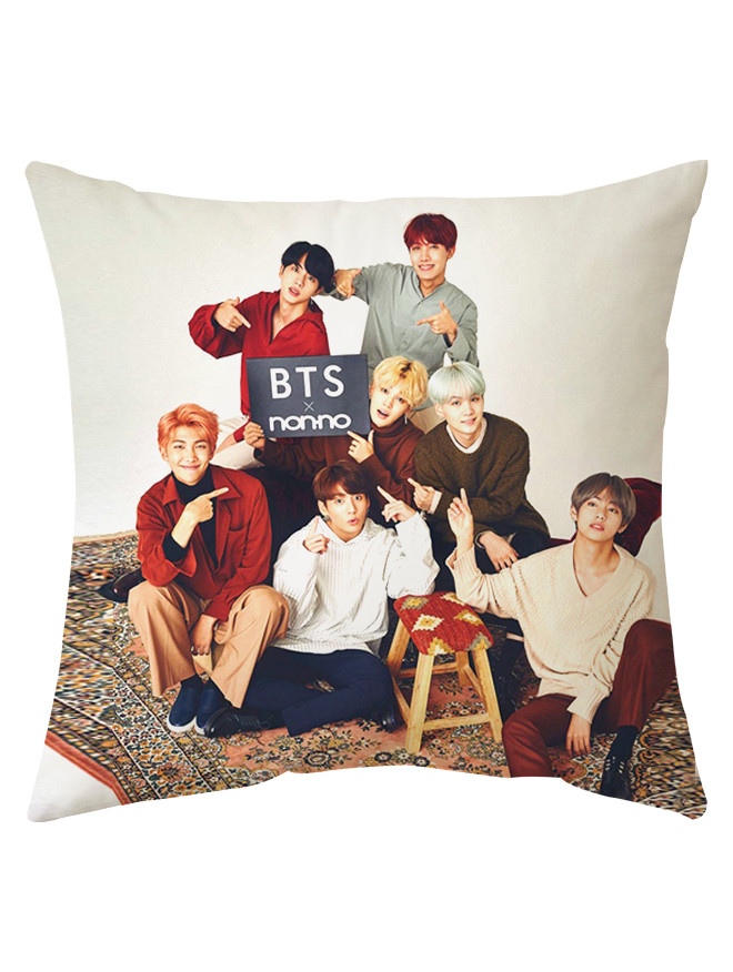 Подушка BTS 40*40 см