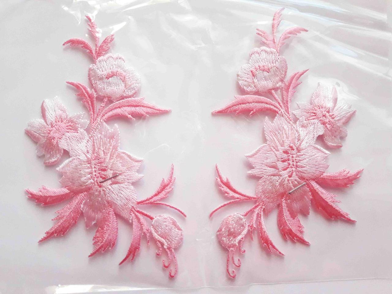 Аплікація вишивка клейова "Квіти" рожеві світлі, 12 см,1пара