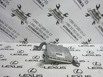 Блок керування двигуном Lexus RX300 (89661-48530)