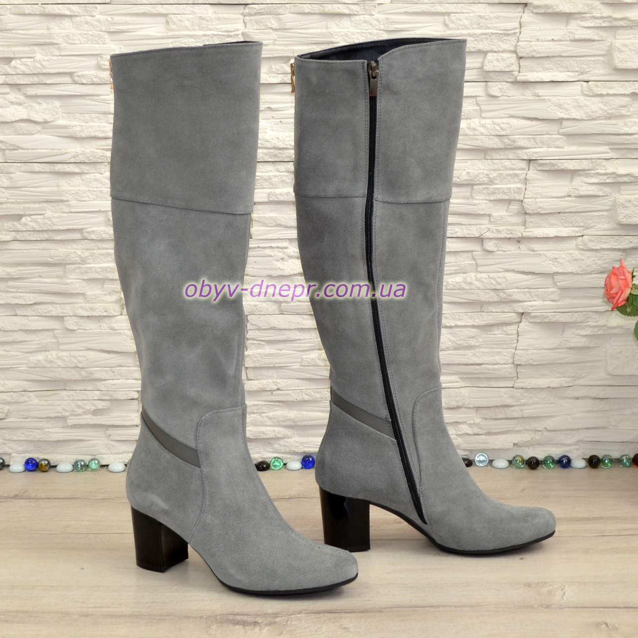 Замшеві ботфорти на стійкому каблуці, колір сірий, фото 1