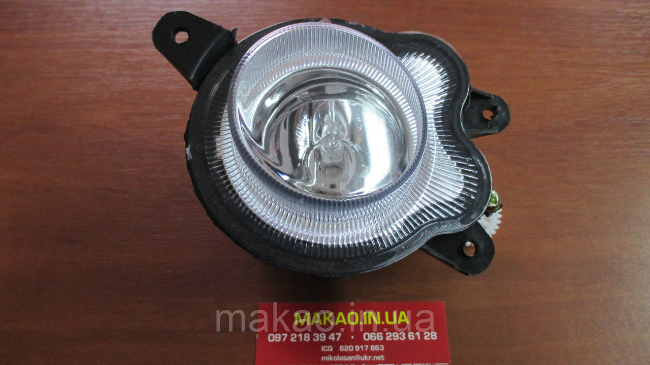 Фара протитуманна права (пластик) Chery Amulet A11/A15/ Чері Амулет
